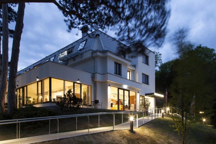 Springer Schlössl, Vienna – image 2