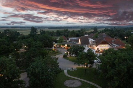 Eventlocation, Seminarhotel und Tagungshotel in Wien, Salzburg, Graz und ganz Österreich – Räume für Meetings, Firmenfeiern, Hochzeiten und Events | JustRoom.at
