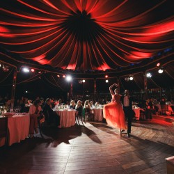 Eventlocation, Seminarhotel und Tagungshotel in Wien, Salzburg, Graz und ganz Österreich – Räume für Meetings, Firmenfeiern, Hochzeiten und Events | JustRoom.at
