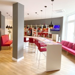 Eventlocation, Seminarhotel und Tagungshotel in Wien, Salzburg, Graz und ganz Österreich – Räume für Meetings, Firmenfeiern, Hochzeiten und Events | JustRoom.at