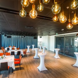 Eventlocation, Seminarhotel und Tagungshotel in Wien, Salzburg, Graz und ganz Österreich – Räume für Meetings, Firmenfeiern, Hochzeiten und Events | JustRoom.at