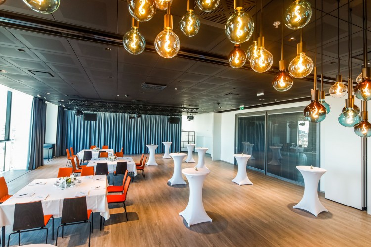Eventlocation, Seminarhotel und Tagungshotel in Wien, Salzburg, Graz und ganz Österreich – Räume für Meetings, Firmenfeiern, Hochzeiten und Events | JustRoom.at