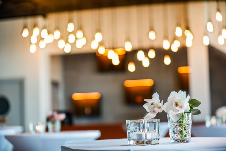Eventlocation, Seminarhotel und Tagungshotel in Wien, Salzburg, Graz und ganz Österreich – Räume für Meetings, Firmenfeiern, Hochzeiten und Events | JustRoom.at