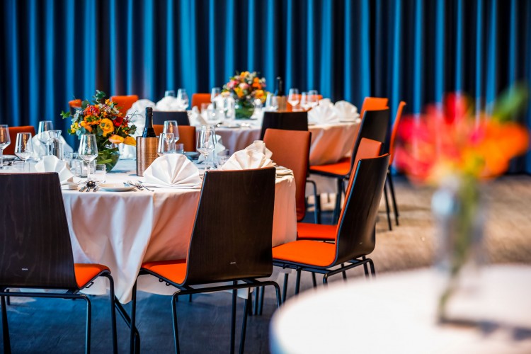 Eventlocation, Seminarhotel und Tagungshotel in Wien, Salzburg, Graz und ganz Österreich – Räume für Meetings, Firmenfeiern, Hochzeiten und Events | JustRoom.at