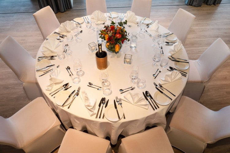 Eventlocation, Seminarhotel und Tagungshotel in Wien, Salzburg, Graz und ganz Österreich – Räume für Meetings, Firmenfeiern, Hochzeiten und Events | JustRoom.at