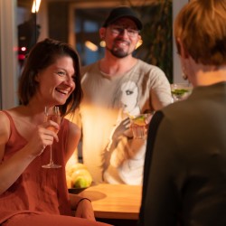 Eventlocation, Seminarhotel und Tagungshotel in Wien, Salzburg, Graz und ganz Österreich – Räume für Meetings, Firmenfeiern, Hochzeiten und Events | JustRoom.at