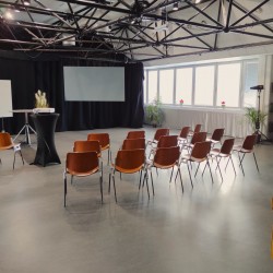 Eventlocation, Seminarhotel und Tagungshotel in Wien, Salzburg, Graz und ganz Österreich – Räume für Meetings, Firmenfeiern, Hochzeiten und Events | JustRoom.at