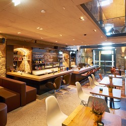 Eventlocation, Seminarhotel und Tagungshotel in Wien, Salzburg, Graz und ganz Österreich – Räume für Meetings, Firmenfeiern, Hochzeiten und Events | JustRoom.at