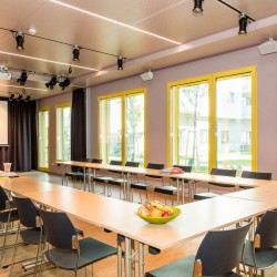 Eventlocation, Seminarhotel und Tagungshotel in Wien, Salzburg, Graz und ganz Österreich – Räume für Meetings, Firmenfeiern, Hochzeiten und Events | JustRoom.at