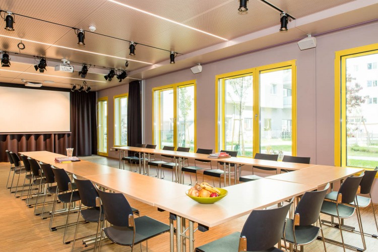 Eventlocation, Seminarhotel und Tagungshotel in Wien, Salzburg, Graz und ganz Österreich – Räume für Meetings, Firmenfeiern, Hochzeiten und Events | JustRoom.at