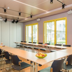 Eventlocation, Seminarhotel und Tagungshotel in Wien, Salzburg, Graz und ganz Österreich – Räume für Meetings, Firmenfeiern, Hochzeiten und Events | JustRoom.at