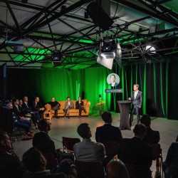 Eventlocation, Seminarhotel und Tagungshotel in Wien, Salzburg, Graz und ganz Österreich – Räume für Meetings, Firmenfeiern, Hochzeiten und Events | JustRoom.at
