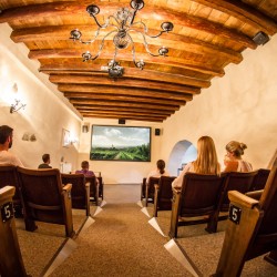 Eventlocation, Seminarhotel und Tagungshotel in Wien, Salzburg, Graz und ganz Österreich – Räume für Meetings, Firmenfeiern, Hochzeiten und Events | JustRoom.at