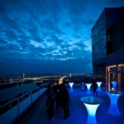 Eventlocation, Seminarhotel und Tagungshotel in Wien, Salzburg, Graz und ganz Österreich – Räume für Meetings, Firmenfeiern, Hochzeiten und Events | JustRoom.at