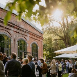 Eventlocation, Seminarhotel und Tagungshotel in Wien, Salzburg, Graz und ganz Österreich – Räume für Meetings, Firmenfeiern, Hochzeiten und Events | JustRoom.at