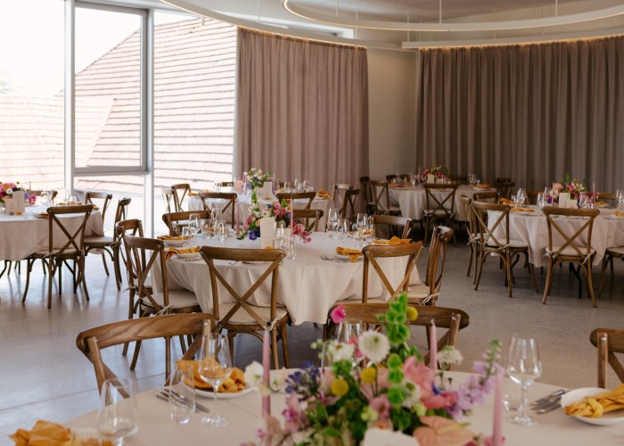 Eventlocation, Seminarhotel und Tagungshotel in Wien, Salzburg, Graz und ganz Österreich – Räume für Meetings, Firmenfeiern, Hochzeiten und Events | JustRoom.at