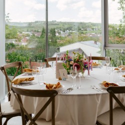 Eventlocation, Seminarhotel und Tagungshotel in Wien, Salzburg, Graz und ganz Österreich – Räume für Meetings, Firmenfeiern, Hochzeiten und Events | JustRoom.at
