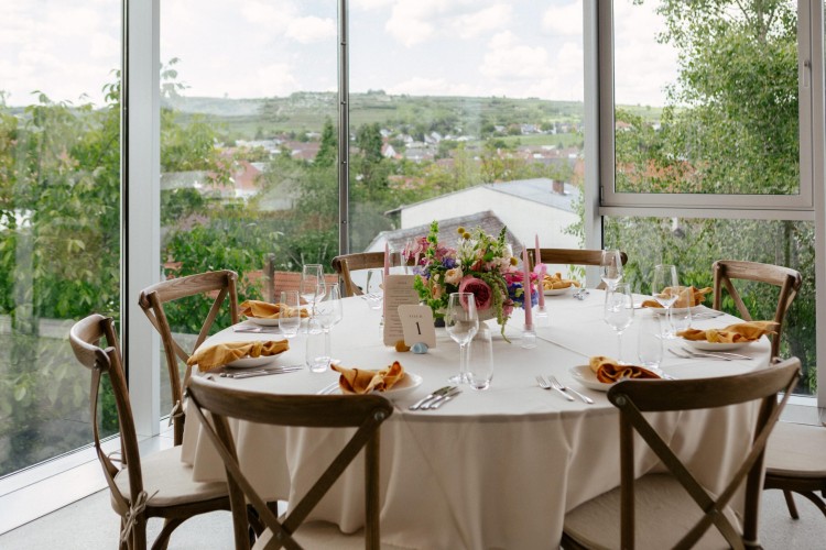 Eventlocation, Seminarhotel und Tagungshotel in Wien, Salzburg, Graz und ganz Österreich – Räume für Meetings, Firmenfeiern, Hochzeiten und Events | JustRoom.at