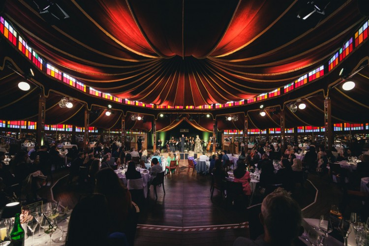 Eventlocation, Seminarhotel und Tagungshotel in Wien, Salzburg, Graz und ganz Österreich – Räume für Meetings, Firmenfeiern, Hochzeiten und Events | JustRoom.at