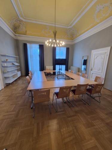 Eventlocation, Seminarhotel und Tagungshotel in Wien, Salzburg, Graz und ganz Österreich – Räume für Meetings, Firmenfeiern, Hochzeiten und Events | JustRoom.at