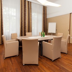 Eventlocation, Seminarhotel und Tagungshotel in Wien, Salzburg, Graz und ganz Österreich – Räume für Meetings, Firmenfeiern, Hochzeiten und Events | JustRoom.at
