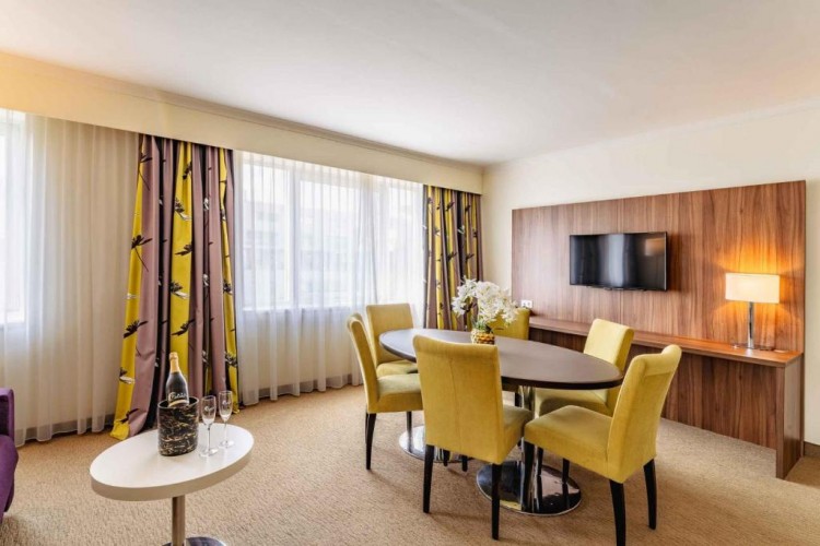 Eventlocation, Seminarhotel und Tagungshotel in Wien, Salzburg, Graz und ganz Österreich – Räume für Meetings, Firmenfeiern, Hochzeiten und Events | JustRoom.at